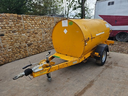 1300 vat trailer - £1300+vat,,