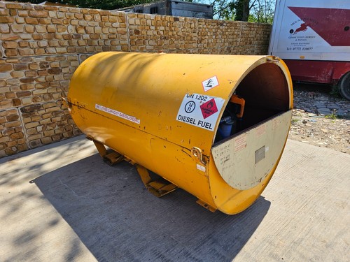 850 vat trailer engineering - £850+vat,