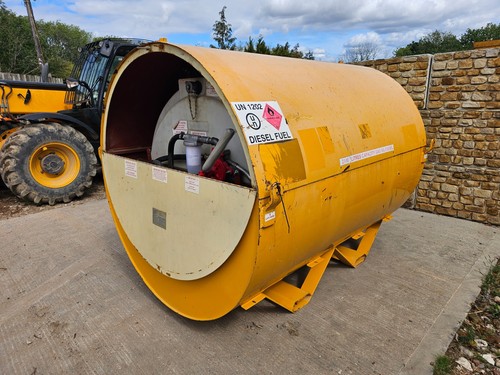 1100 vat 2021 trailer - £1100+vat,